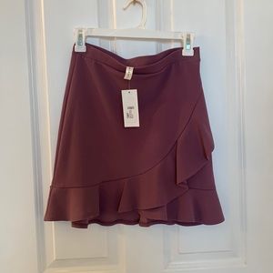 ruffle skirt, size medium, never worn.